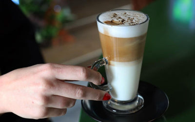 How do you make the best latte macchiato at home?