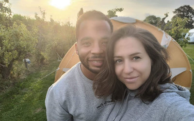 Goede Koffie op Vakantie: Tips en Benodigdheden voor het Zetten van de Perfecte Kop Koffie