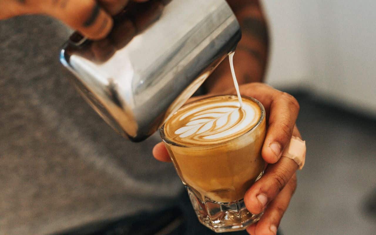 Wat is een cortado? - Zwarte Roes Specialty Coffee